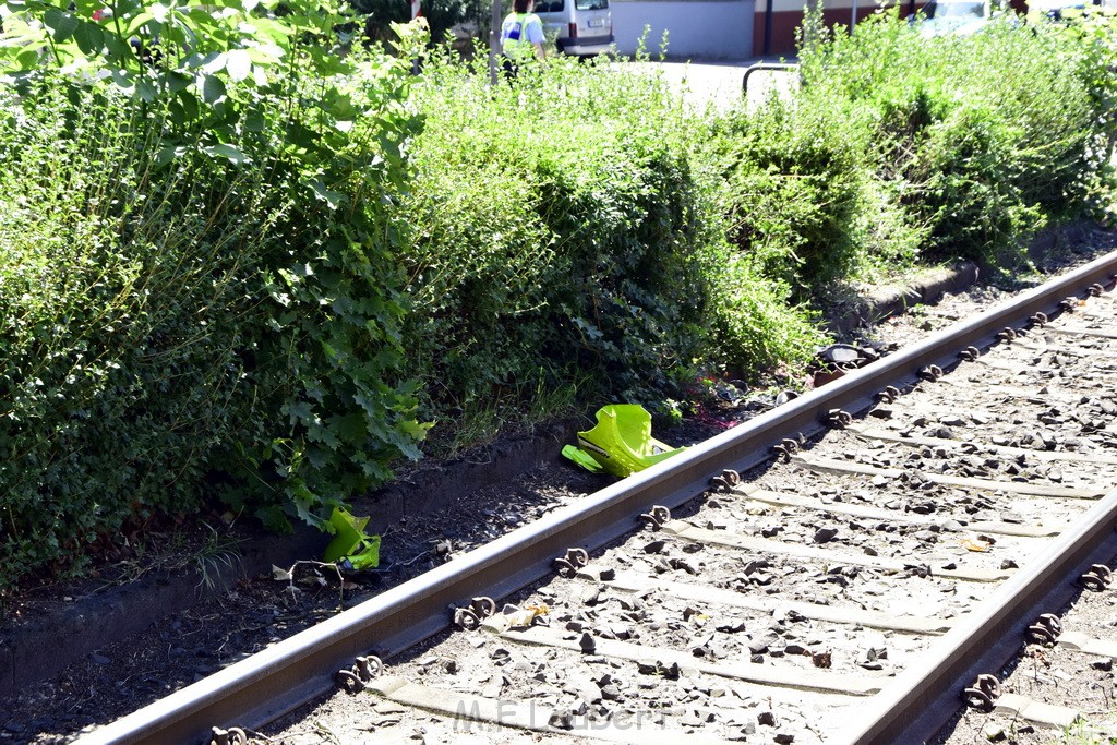 VU Roller KVB Bahn Koeln Luxemburgerstr Neuenhoefer Allee P142.JPG - Miklos Laubert